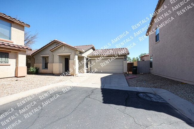 9404 W Terri Lee Dr in Phoenix, AZ - Building Photo - Building Photo