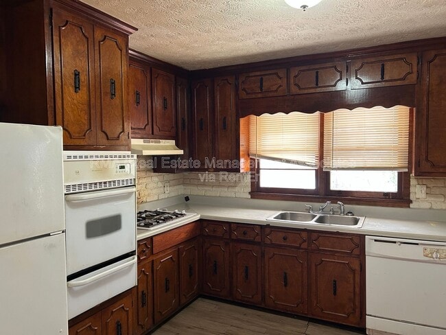 901 Ray St in Griffin, GA - Building Photo - Building Photo