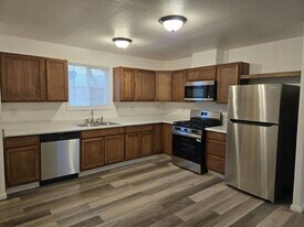6105 E Sahara Ave in Las Vegas, NV - Building Photo