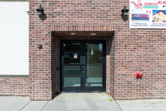 Gateway Apartments in Santa Maria, CA - Foto de edificio - Building Photo