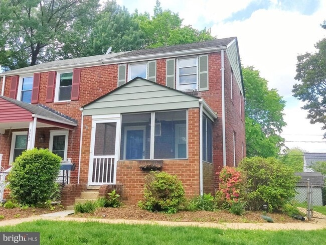 property at 5942 Williamsburg Rd