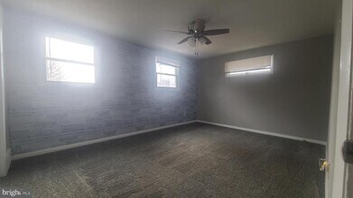 17 Miami Rd in Norristown, PA - Building Photo - Building Photo