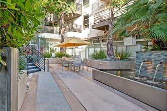 Fiona in West Hollywood, CA - Building Photo - Building Photo