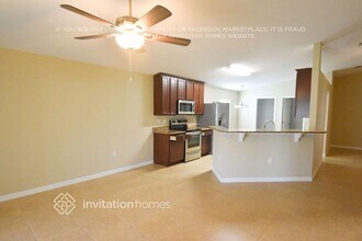 1290 Corbett Ln in Melbourne, FL - Foto de edificio - Building Photo