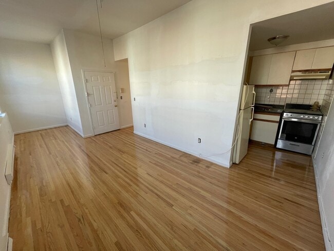 property at 511 Monroe St