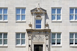 The Austin at Midtown in Omaha, NE - Foto de edificio - Building Photo