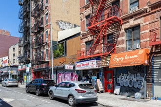 170 Delancey St in New York, NY - Building Photo - Building Photo