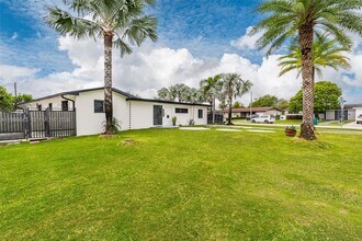 11220 SW 181st Terrace in Miami, FL - Building Photo - Building Photo