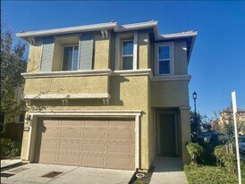 2077 Camino Real Way in Roseville, CA - Building Photo