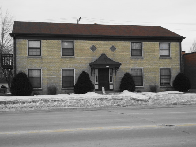 5619 W Lincoln Ave in West Allis, WI - Building Photo - Building Photo