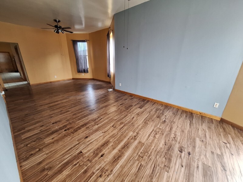 2136 W Cermak Rd, Unit 3rd Floor in Chicago, IL - Building Photo