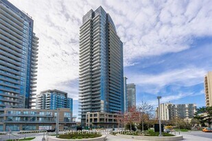 56-2756 Forest Manor Rd in Toronto, ON - Building Photo