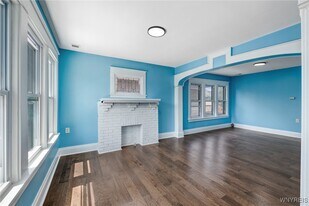 266 Lasalle Ave in Buffalo, NY - Building Photo