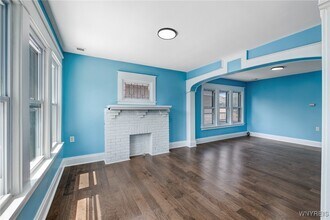 266 Lasalle Ave in Buffalo, NY - Building Photo - Building Photo