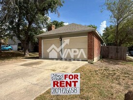 9002 Mouton in San Antonio, TX - Building Photo