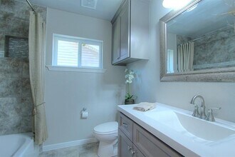 5611 Arboles Dr in Houston, TX - Building Photo - Building Photo