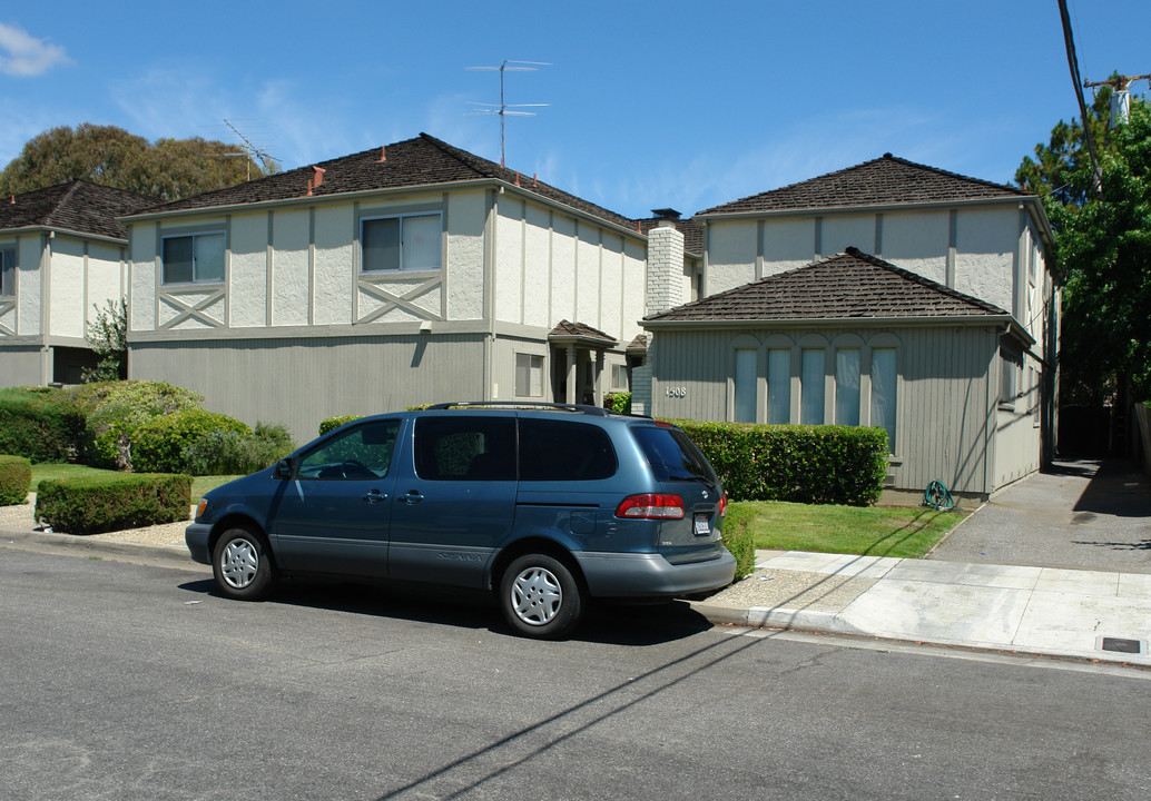 1508 Brookvale Dr in San Jose, CA - Foto de edificio