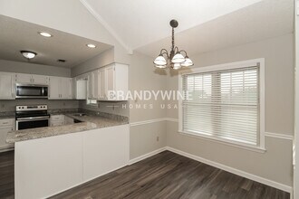 5293 Shady Ridge Dr in Memphis, TN - Building Photo - Building Photo