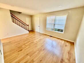 1278 Robin Dr in Carol Stream, IL - Building Photo - Building Photo