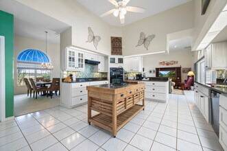 12879 SW Kings Row in Lake Suzy, FL - Building Photo - Building Photo