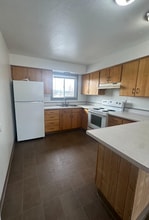 827 17th Ave in Fairbanks, AK - Building Photo - Building Photo