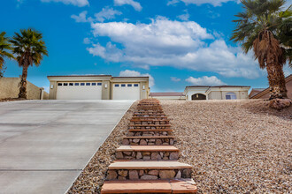 2270 Senita Dr in Lake Havasu City, AZ - Foto de edificio - Building Photo