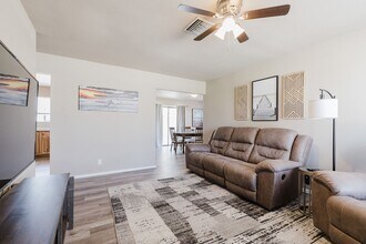 1304 Hendrix Ave in Alamogordo, NM - Building Photo - Building Photo
