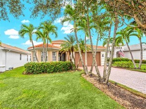 5583 Lago Villaggio Way in Naples, FL - Building Photo - Building Photo