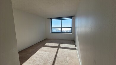 474 N Lake Shore Dr, Unit 2509 in Chicago, IL - Foto de edificio - Building Photo