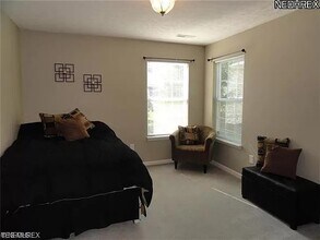 15000 Lenox Dr in Strongsville, OH - Building Photo - Building Photo