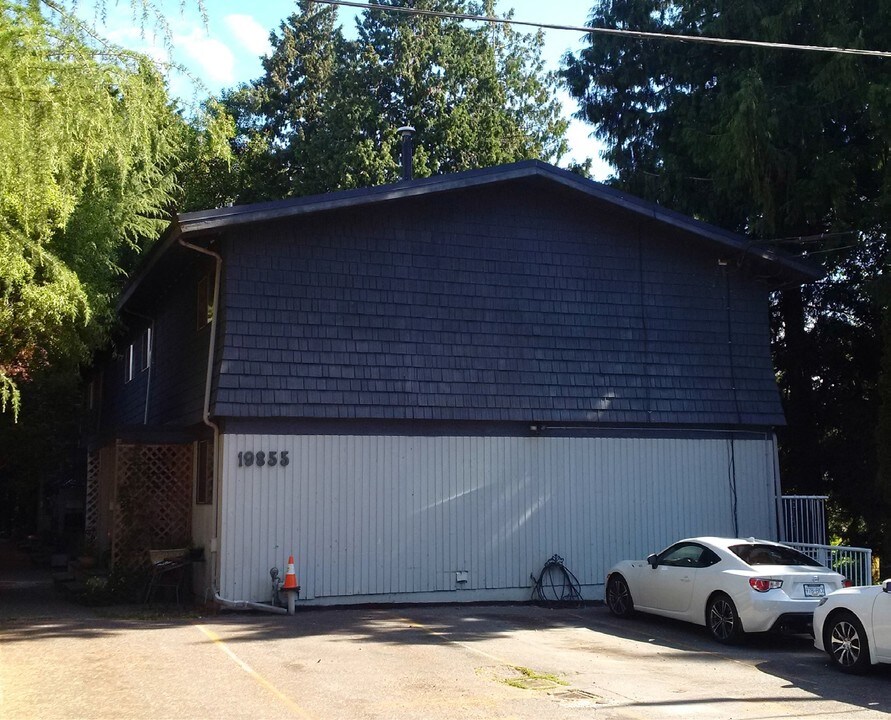 19855 54th Ave in Langley, BC - Building Photo