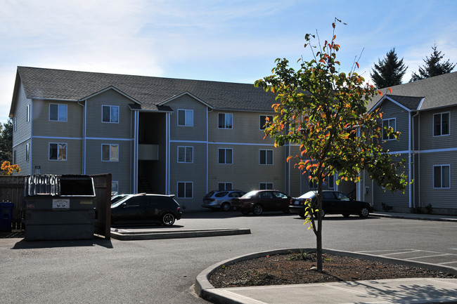 Magnolia Court Apartments in Portland, OR - Building Photo - Building Photo