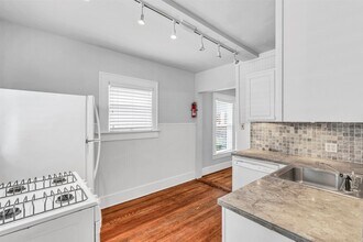 1320 W Pierce St in Houston, TX - Building Photo - Building Photo