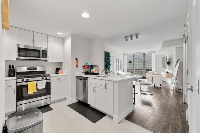 50 Florida Ave NE in Washington, DC - Foto de edificio - Building Photo