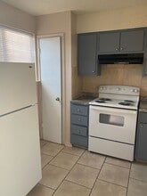 8911-8921 GSRI Ave in Baton Rouge, LA - Building Photo - Building Photo