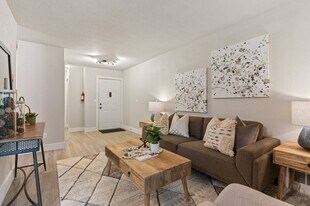 10816 E 3rd Ave in Spokane Valley, WA - Building Photo