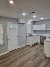 2009 Sidney St in Arlington, TX - Building Photo - Building Photo