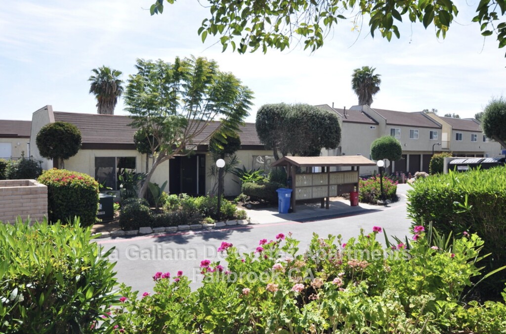 Gateview Apartments in Fallbrook, CA