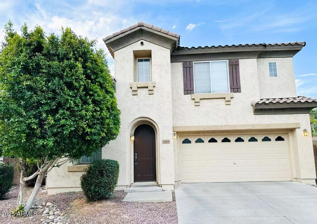2076 E Stephens Pl in Chandler, AZ - Building Photo