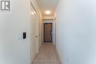 38-4238 Annie Craig Dr in Toronto, ON - Building Photo - Building Photo