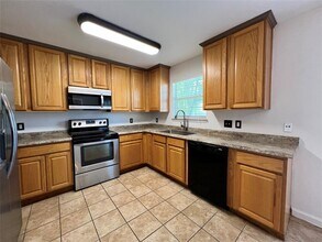 715 Honeysuckle Dr in Leander, TX - Building Photo - Building Photo