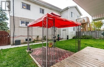 271 Carson Dr in Hamilton, ON - Building Photo - Building Photo