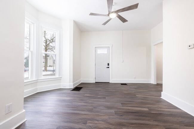 332 Detroit St S in Bellefontaine, OH - Building Photo - Building Photo