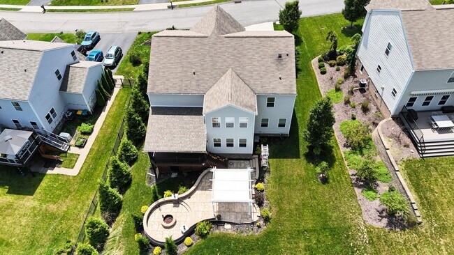 1055 Granite Dr in Mcdonald, PA - Building Photo - Building Photo