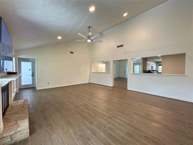 3031 S Blue Meadow Cir in Sugar Land, TX - Building Photo - Building Photo