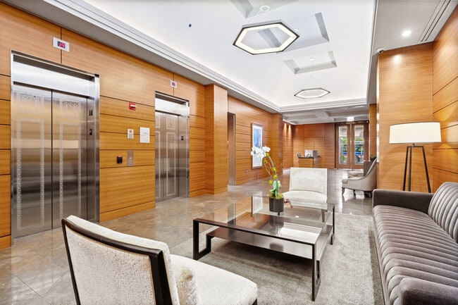 6 N Michigan Ave in Chicago, IL - Foto de edificio - Building Photo