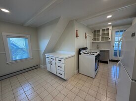 19 Irving St, Unit 3 in Winchester, MA - Building Photo