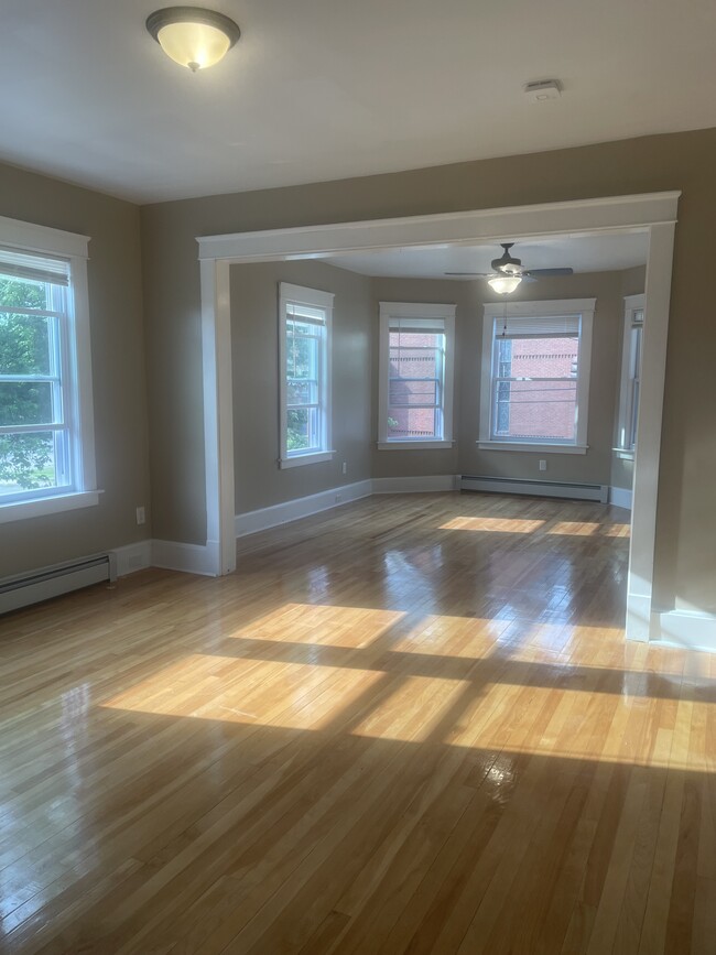 14 Park St, Unit 14 Park Street APT 2