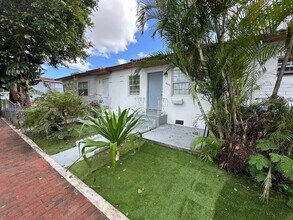 600 SW 16th Ave in Miami, FL - Building Photo - Building Photo