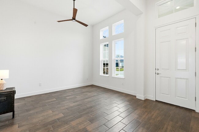 312 Aquamarine Wy in Daytona Beach, FL - Building Photo - Building Photo